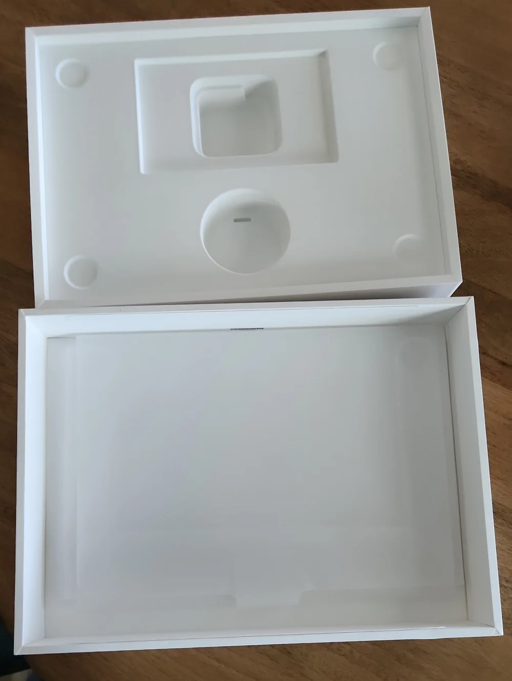 EMPTY Apple Macbook 13-inch Air Box
